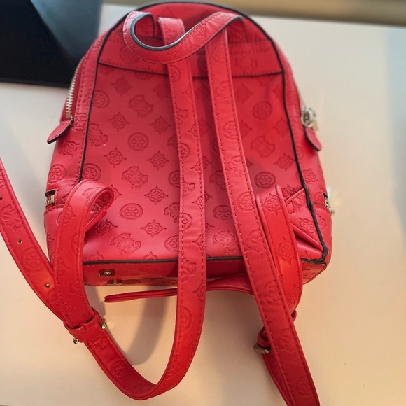 Guess Mini Backpack - Picture 3 of 7